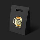 Logotipo para hamburguesas . Design, Publicidade, Br, ing e Identidade, Design gráfico, Marketing, Design de produtos, e Design de logotipo projeto de Miguel Puma - 12.02.2019
