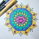 Mandalas intuitivas. Un projet de Design  de Sirlene Brutti - 13.08.2021