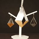 Bird Cage. Un projet de Design , Conception de produits , et Photographie de produits de Guilherme Serra - 20.08.2021