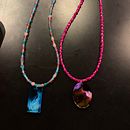 My project in Resin Jewelry Design course. Un projet de Création d'accessoires, Artisanat, Design de bijoux , et DIY de Crystal Lutton - 20.08.2021