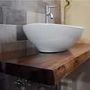 Tavola/Bagno in Noce Canaletto e Resina Epossidica. Een project van Houtbewerking y  Ontwerp van Matteo Convalle - 25.08.2021