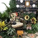 Art Direction: Encanto Tropical-Monsieur Periné. Direção de arte, e Design de cenários projeto de Juliana Galeano Garrido - 16.05.2018