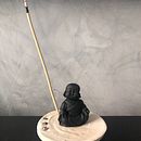 Buda e incensário . Un proyecto de Artesanía y Escultura de monikufsc - 17.08.2021