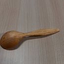 My project in Wooden Spoon Carving course. Projekt z dziedziny Craft, Projektowanie produktowe, DIY i Obróbka drewna użytkownika Filip Șandor-Martin - 31.08.2021