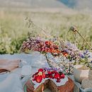 Goûter au coeur des montagnes. Costume Design, Instagram Photograph, and Food Photograph project by Emilie Guelpa - 08.10.2021