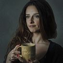 Ansiedad Social. Un progetto di Fotografia, Ritocco fotografico, Fotografia di ritratto, Illuminazione fotografica, Fotografia digitale, Fotografia artistica, Fotografia in studio, Fotografia per Instagram, Autoritratto fotografico, Postproduzione fotografica e Postproduzione audiovisiva di Paula León - 16.09.2021