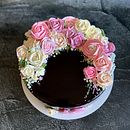 My project in Decorative Buttercream Flowers for Cake Design course. Un progetto di Design e DIY di suzy_starcevic - 23.09.2021
