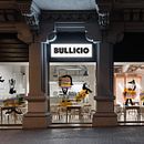 BULLICIO. Design, Traditional illustration, Br, ing & Identit project by VVORKROOM - 10.12.2021