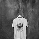 Remeras Tu segunda piel . Un progetto di Illustrazione tradizionale, Fashion design e Disegno di Deisy Bustos - 14.10.2021