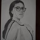 Mi Proyecto del curso: Retrato realista con lápiz de grafito. Un proyecto de Ilustración tradicional, Bellas Artes, Bocetado, Dibujo a lápiz, Dibujo, Dibujo de Retrato, Dibujo realista, Dibujo artístico y Dibujo anatómico de Franco Algarbe - 16.10.2021