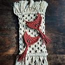 My project in Macramé Jewelry course. Un proyecto de Artesanía, Diseño de jo, as, Tejido y Macramé de Claudia Aurednik - 22.10.2021