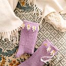 Meu projeto do curso: Design e confecção de meias em crochê. Un proyecto de Diseño de moda, Tejido, DIY y Crochet de Catarina Marques - 31.10.2021