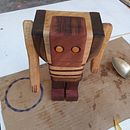 Mi Proyecto del curso: Carpintería lúdica: crea art toys de madera. Design de personagens, Escultura, Design de brinquedos, To, Art, e Marcenaria projeto de Pau Capurro - 20.11.2021