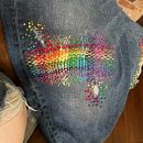 My project in Embroidery: Clothing Repair course. Embroider, Sewing, DIY, Upc, and cling project by Abby León - 11.30.2021