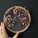 Meu projeto do curso: Bordado em tule com plantas e flores naturais. Projekt z dziedziny  Haft, DIY, Kompoz i cje kwiatowe i botaniczne użytkownika efcardozo - 06.12.2021