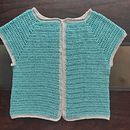 Mi Proyecto del curso:  Top-down: prendas a crochet de una sola pieza. Un proyecto de Diseño de moda, Tejido, DIY, Crochet y Diseño textil de Viviana Castro - 17.12.2021