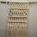 Mi Proyecto del curso: Introducción al macramé: creación de un tapiz decorativo. Accessor, Design, Arts, Crafts, Interior Design, Decoration, Fiber Arts, Macramé, and Textile Design project by loliestevez100 - 12.19.2021