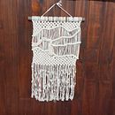 Mi Proyecto del curso: Introducción al macramé: creación de un tapiz decorativo . Design accesoriu, Arte și meșteșuguri, Design interior, Decorațiuni, Arte din fibre, Macramé și Design textil de Alba Cabris Apud - 12.24.2021