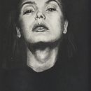 My project in Artistic Charcoal Portraiture: Creating Atmosphere course. Un progetto di Illustrazione tradizionale, Belle arti, Disegno, Disegno di ritratti, Disegno realistico e Disegno artistico di Kristin Herman - 30.12.2021
