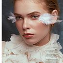 Editorial Beauty Photography. Photograph, Portrait Photograph, Fashion Photograph, Photograph, Post-production, and Photo Retouching project by Kayleigh June - 01.19.2022