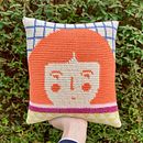 My project in Tapestry: Crochet Techniques for Drawing with Thread!. Un progetto di Design di accessori, Pattern design, Fiber Art, DIY, Uncinetto e Textile Design di Chloe Bell - 22.01.2022