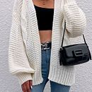 Cardigan a crochet hecho por mi . Projekt z dziedziny Projektowanie ubrań, Pattern design,  Sz, cie,  Tkactwo, Sz i dełkowanie użytkownika Eloisa Lara Gonzalez - 28.01.2022
