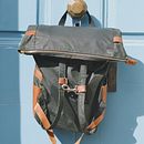The Hilda bag - Wear it on your back or clip it on your bike!. Un proyecto de Diseño de complementos de Lydia Higginson - 04.02.2022