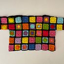 My project in Granny Square Crochet: Make Your Own Sweater course. Een project van  Modeontwerp, Textiel, DIY, Haken y Textielontwerp van Ian Guzman - 22.02.2022