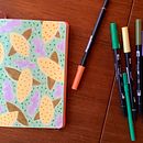 Mijn project van de cursus: Botanische patronen in je schetsboek: overwin de blanco pagina. Un progetto di Illustrazione tradizionale, Pattern design, Illustrazione botanica e Sketchbook di marniamsterdam - 23.02.2022