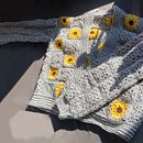 Mein Kursprojekt: Granny-Squares: Häkle deinen Pullover. Un progetto di Fashion design, Fiber Art, DIY, Uncinetto e Textile Design di Anna - 06.03.2022