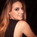 GRAPHIC EYELINER | PHOTOSHOOT. Retoque fotográfico, Fotografia, Pós-produção fotográfica, e Fotografia de retrato projeto de Chloe Ainhoa Lorente Garzón - 31.01.2018