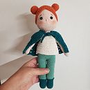 Mi Proyecto del curso: Amigurumi: diseño de ropa, pelo y complementos. Un proyecto de Artesanía, Diseño de juguetes, Tejido, Crochet, Amigurumi y Diseño textil de Paola Mauro - 01.04.2022