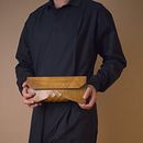Wood clutch | Wood Textiles. Fashion Design, Textile Design, and Product Design project by Tesler + Mendelovitch - 04.03.2022