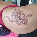My project for course: Tattoo for Beginners. Un projet de Conception de tatouage et Illustration traditionnelle de Elizabeth-Rose O'Connor - 30.03.2022