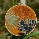 Mi Proyecto del curso: Bordado con aguja: crea una composición vegetal. Un progetto di Illustrazione tradizionale, Ricamo, Teoria del colore e Textile Design di Ana Saldarriaga - 28.04.2022