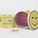 Diseño de Merchandising y regalos de prensa. Un progetto di Pubblicità, Graphic design, Marketing e Packaging di Sara Torrijos Bracamonte - 02.05.2022