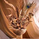 My project for course: Centerpiece Design with Dried and Preserved Flowers. Interior Design, L, scape Architecture, Decoration, DIY, Floral, and Plant Design project by Lavinia Erghelan - 05.04.2022
