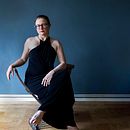 My project for course: Introduction to Conceptual Portrait Photography. Een project van Fotografie, Fotografische postproductie, Portretfotografie,  Fotografische verlichting, Studiofotografie, Artistieke fotografie y Fotografische zelfportretten van Nike Gais - 05.05.2022