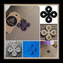 Proyecto del curso de Mia Winston-Hart; Diseño de joyas en resina epoxi . Un proyecto de Diseño de jo, as, Artesanía, DIY, Diseño de complementos y Diseño de moda de María José Casal Prado - 22.05.2022