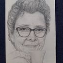 Autoretrato a lápiz. Een project van Traditionele illustratie van valentinadelvalleb - 26.05.2022