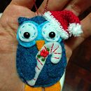 Adornos Navideños en fieltro y crochet. Crochet, and Sewing project by Georbriceth Magaly González Canelón - 10.01.2016