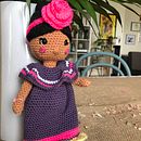 Mi proyecto del curso: Amigurumi: diseño de ropa, pelo y complementos. Un proyecto de Artesanía, Diseño de juguetes, Tejido, Crochet, Amigurumi y Diseño textil de Mariel Vernaza - 01.06.2022