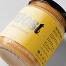 Most Classic Mustard. Un progetto di Design, Packaging e Graphic design di Léo Tavares - 02.06.2022