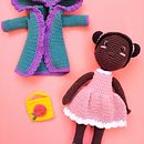 Meu projeto do curso: Amigurumi: design de roupa, cabelo e acessórios. Arts, Crafts, To, Design, Fiber Arts, Crochet, Amigurumi, and Textile Design project by cinthia_m - 06.11.2022