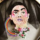 My project for course: Embroidered Portraits on Tulle Ein Projekt aus dem Bereich Stickerei, Porträtzeichnung und DIY von Savinee Montalampa - 15.06.2022