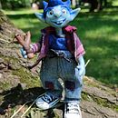 Mój projekt z kursu: Miniaturowa odzież -  skrzat Urwisek. Un progetto di Design di giocattoli, Cucito, DIY, Character design, Artigianato, Scultura, Stop motion e Art to di Joanna Pitala - 17.06.2022