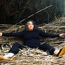 My project for course: The Art of Self-Portraits: Expressing Yourself through Photography. Een project van Fotografie, Portretfotografie, Studiofotografie y Fotografische zelfportretten van elizastephens - 17.06.2022