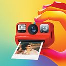 Polaroid Go Camera - Global campaign launch. Un proyecto de Publicidad, Fotografía, Marketing Digital, Marketing, Marketing para Instagram, Marketing de contenidos, Fotografía de producto y e-commerce de Jessica Lopez - 12.07.2022