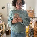 Meu projeto do curso: Introdução ao tricô com agulhas circulares. Un proyecto de Diseño de complementos, Tejido, Tejido de punto y Diseño textil de Camila Serrador - 13.07.2022