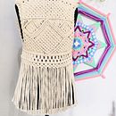 Meu projeto do curso: Macramê: crie roupas únicas. Un proyecto de Diseño de complementos, Artesanía, Tejido, Macramé y Diseño textil de Tatiana Monte - 12.07.2022